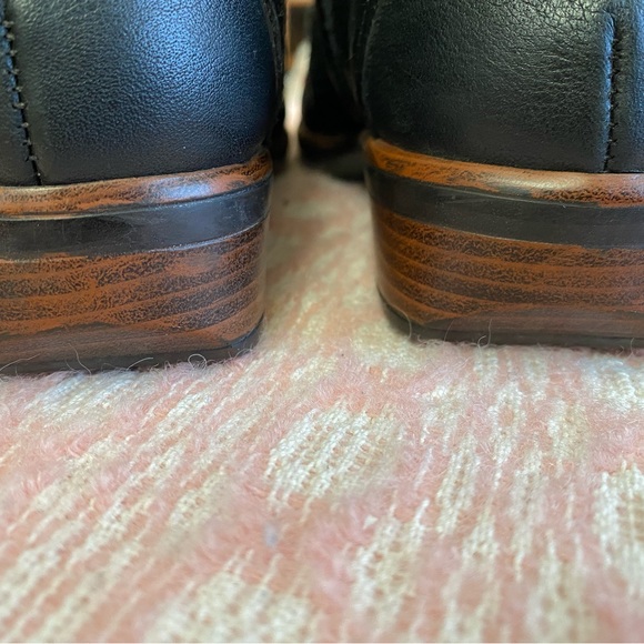 NAOT Comfort Rivotra Leather Chelsea Ankle Black Boots size 36 euro (5.5-6) - Picture 3 of 3